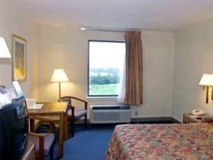 Deluxe Hotel